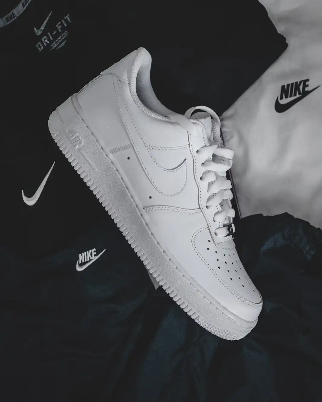 PUMA Clyde Hardwood